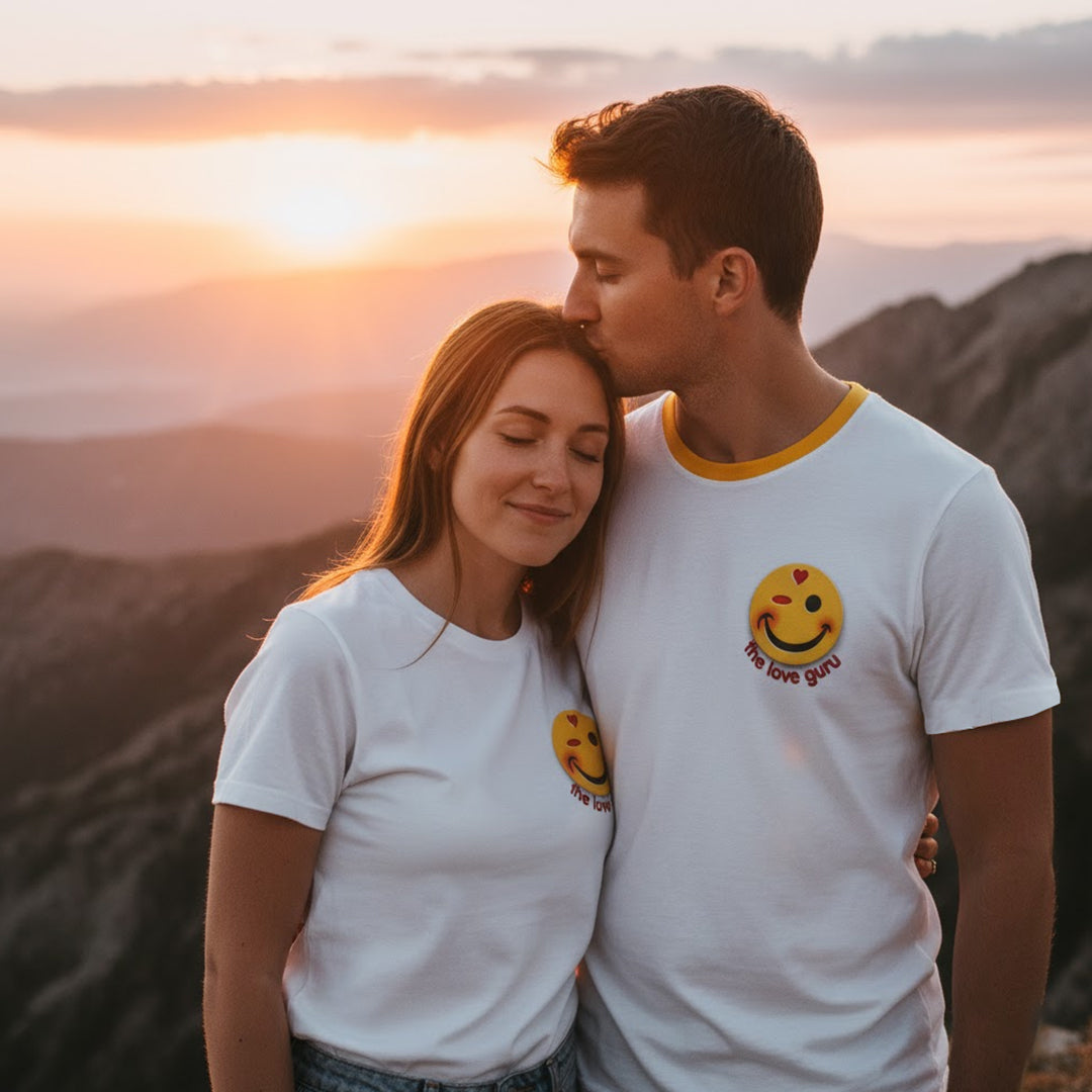 BoomGoo® T-shirt (unisex) "Happy" 13 Love Guru